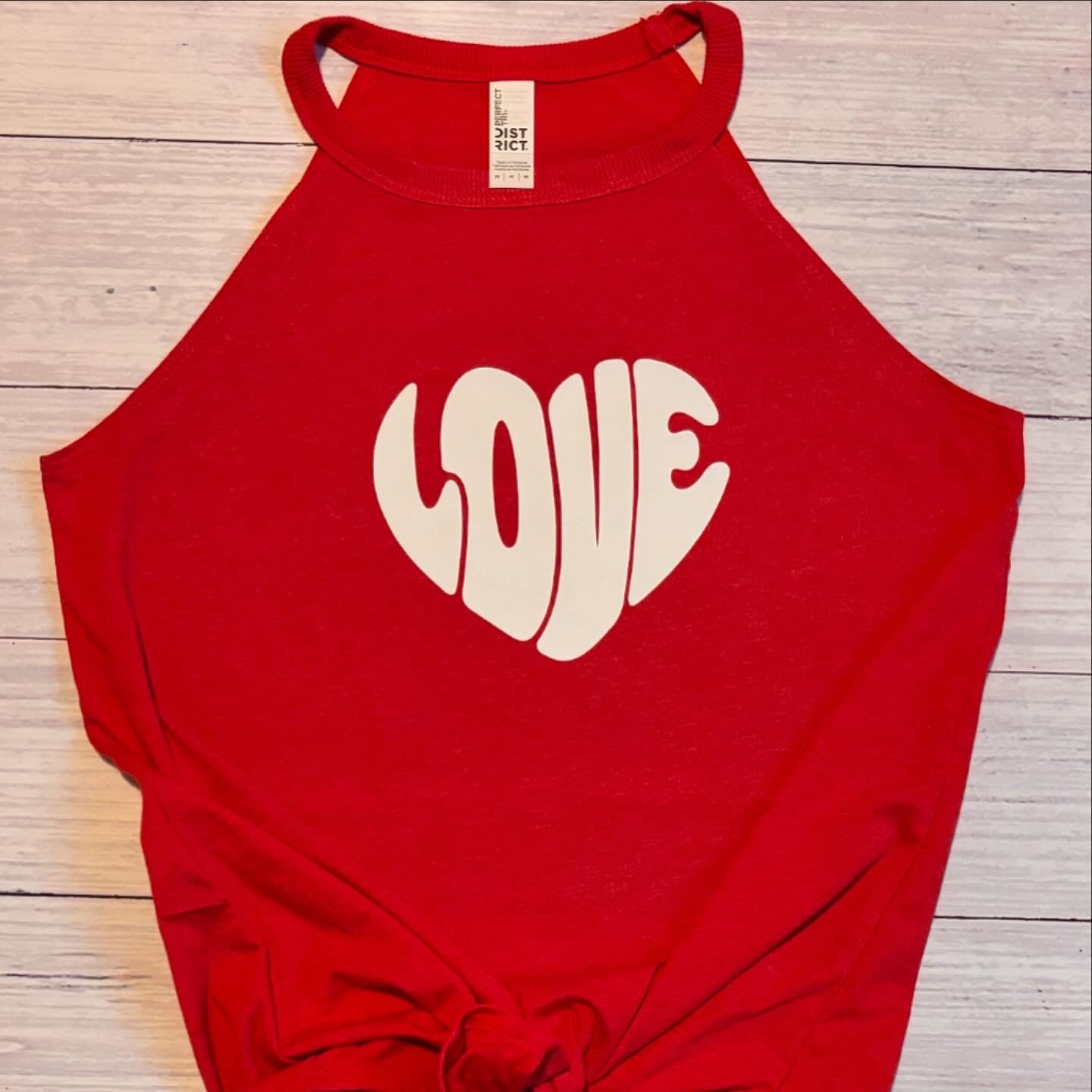 Red High-Neck Workout Tank Top with LOVE Design – Valentine’s Day Fitness Shirt